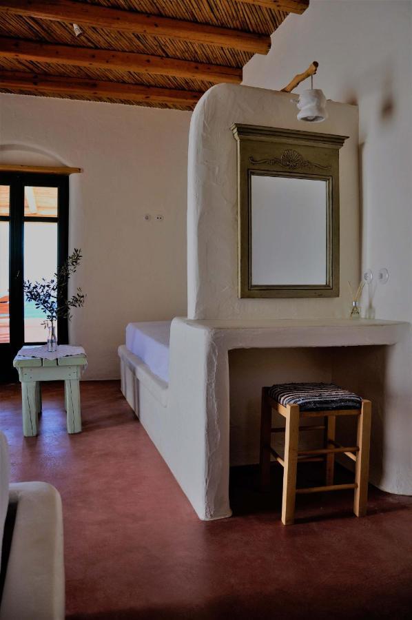 Pambelos Lodge Koufonisia エクステリア 写真